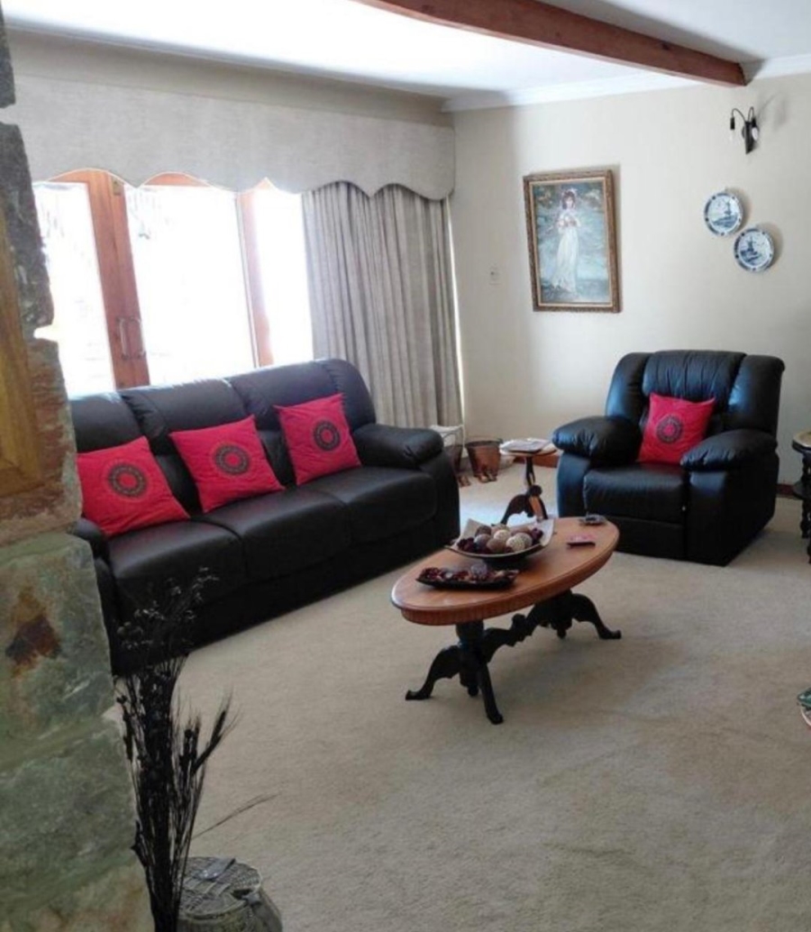 4 Bedroom Property for Sale in Bothasrus Eastern Cape